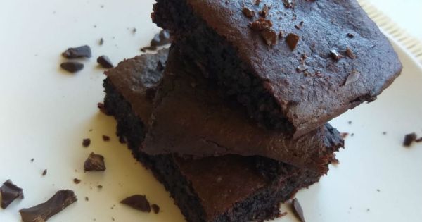Unsuz Yağsız Şekersiz Brownie