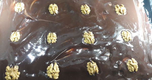 Kolay Ağlayan Pasta
