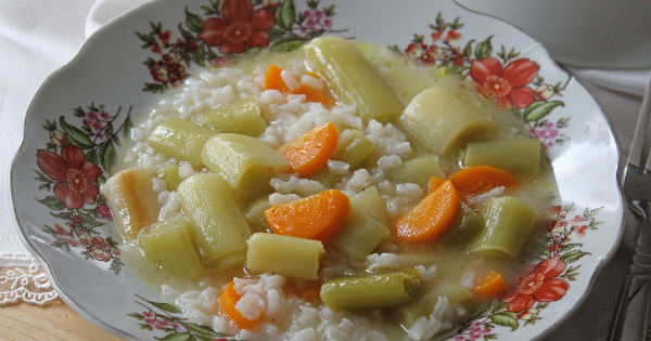 terbiyeli-pirasa-yemegi4