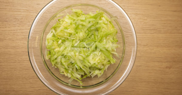 yogurtlu-kabakli-havuc-salatasi1