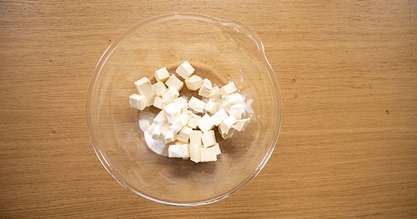 margarinli-tuzlu-kurabiye-asama-1