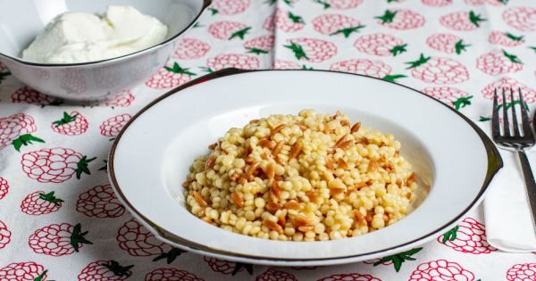 Arpa Şehriyeli Kuskus Pilavı