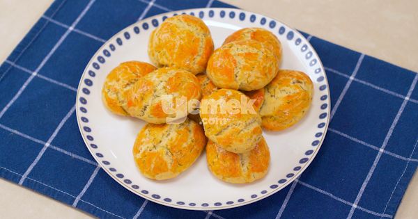 dereotlu-pogaca-asama8-yemekcom