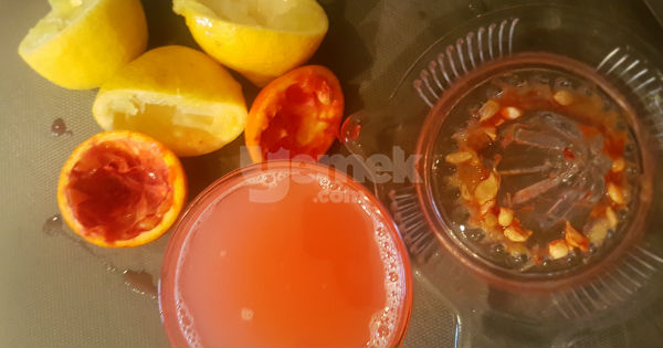 kan-portakali-ve-limonlu-muhallebi-adim-4