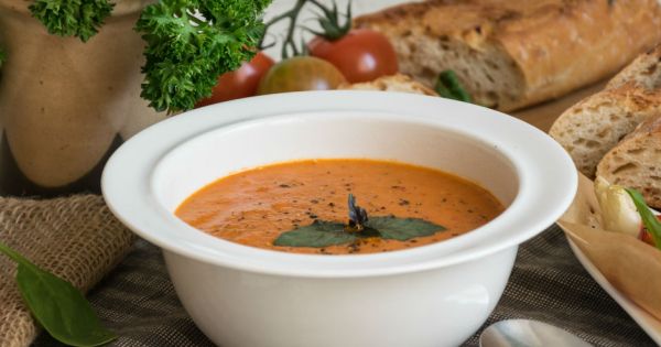 Közlenmiş Biberli Domates Çorbası