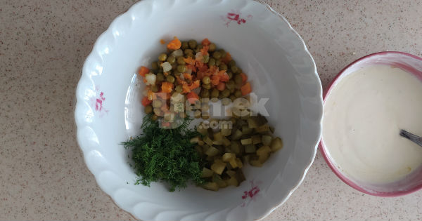 makarna-salatasi-adim-4