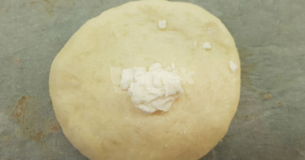 tam-olculu-peynirli-pogaca4