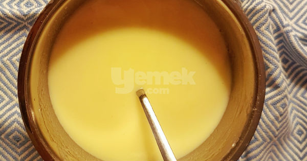 yumurtsasiz-elmali-muzlu-kek-adim-3