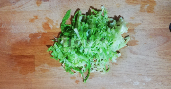 bulgurlu-yesil-mercimek-salatasi-asama-4