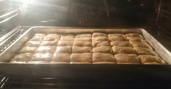 cevizli-baklava-firinda