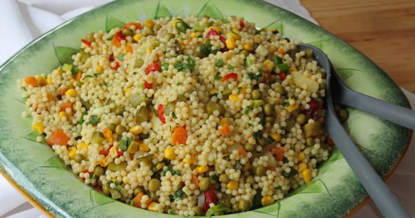 Garnitürlü Kuskus Salatası