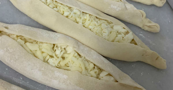 peynirli-pide2