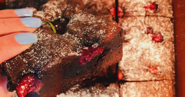 Vişneli Brownie