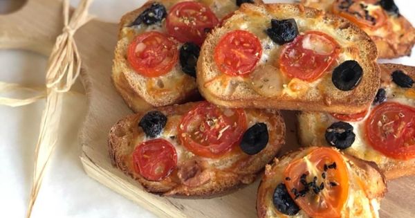 Dilim Ekmek Pizzası