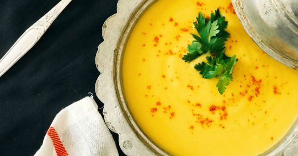Zerdeçallı Süzme Mercimek Çorbası