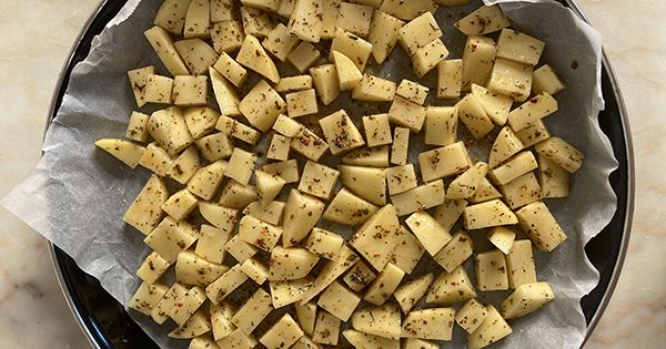 bol-baharatli-firinda-patates-adim-3