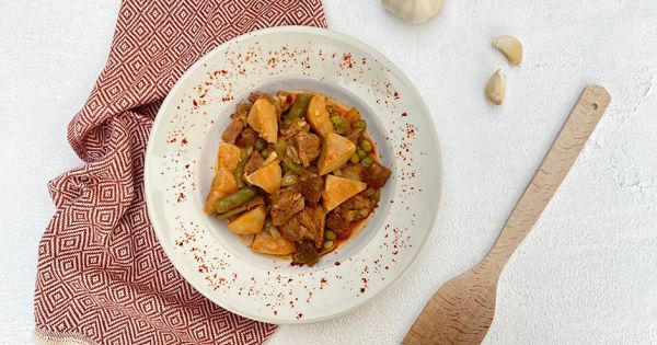 Enginarlı Etli Ev Yemeği Tarifi, Nasıl Yapılır? - Yemek.com