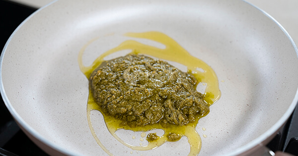 pesto-soslu-makarna-asama3-yemekcom