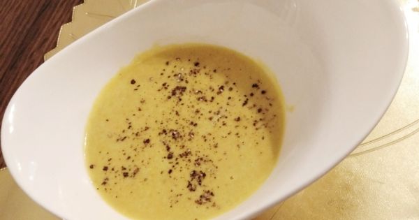 Zerdeçallı Nohut Çorbası