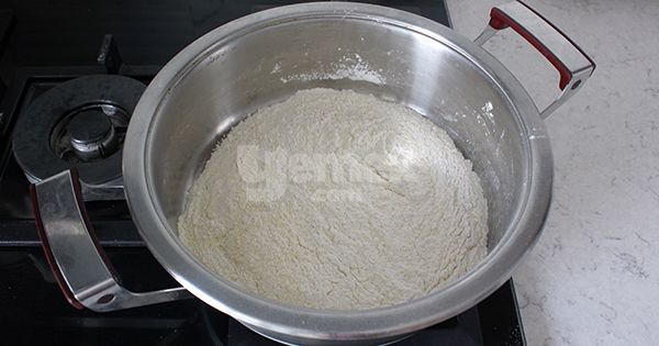 borcamda-kesme-muhallebi-asama-1