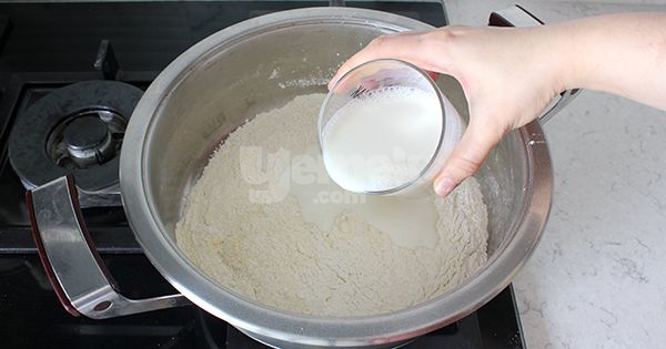 borcamda-kesme-muhallebi-asama-2