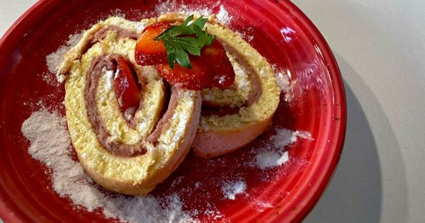 Çilekli Swiss Roll