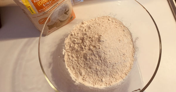 eksi-mayali-dinkel-unlu-ekmek-adim-1
