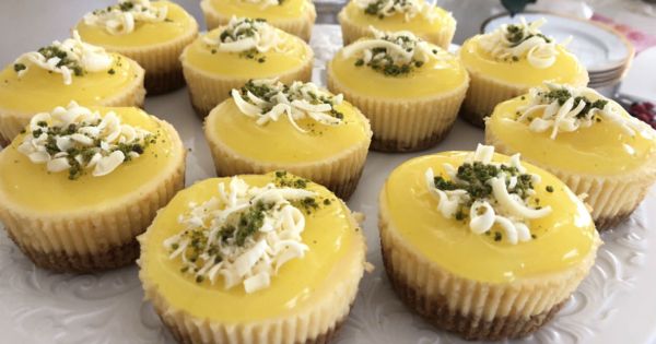 Limon Soslu Mini Cheesecake