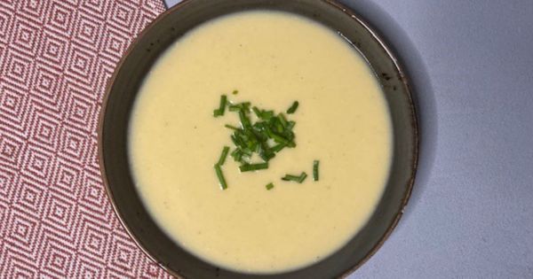 Cheddar Peynirli Karnabahar Çorbası