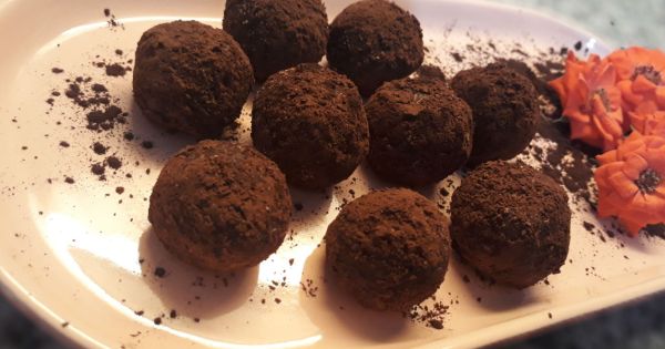 Lokmalık Hurmalı Toplar