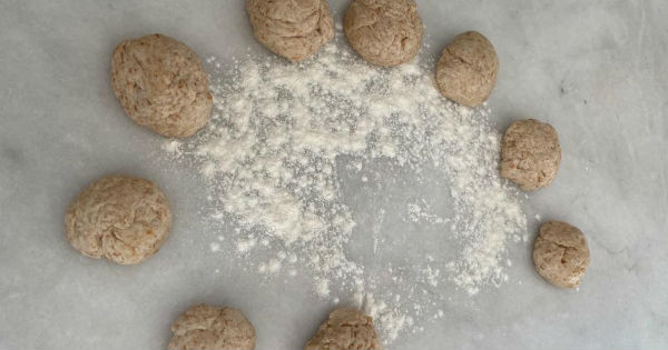 susamli-ev-yapimi-simit-adim-2