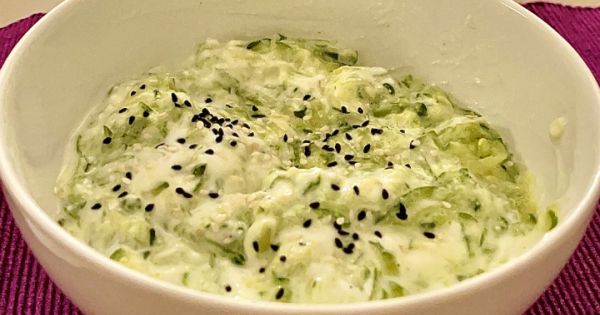 Susamlı Kabak Salatası
