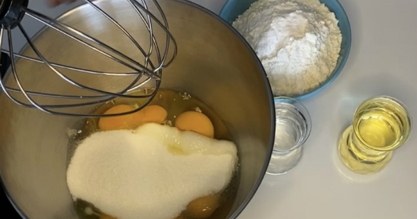 yeni-yil-pastasi-asama1