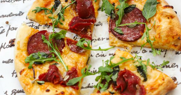 İtalyan Usulü Pizza Tarifi, Nasıl Yapılır?