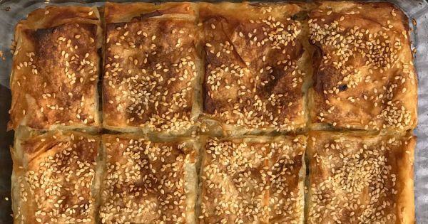 Mantarlı Kaşarlı Börek