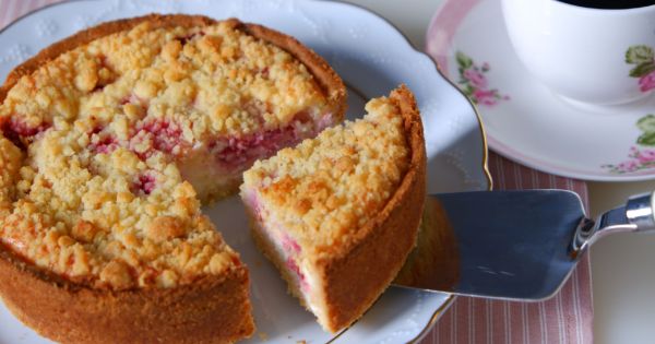 Ahududulu Peynirli Tart