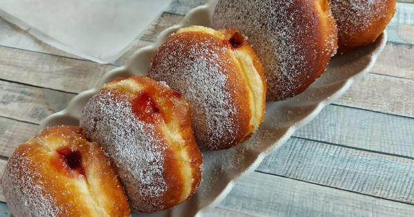 Alman Pastası (Berliner/Krapfen)