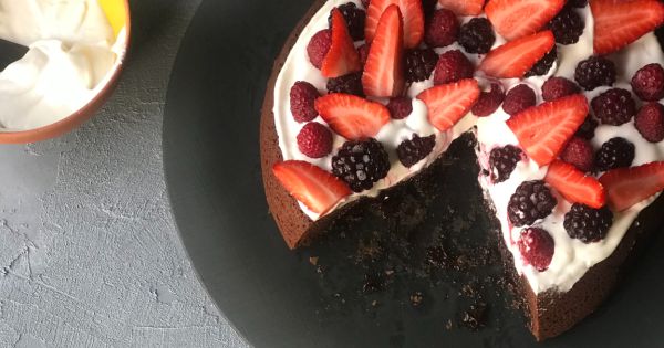 Brownie Berry Pizza