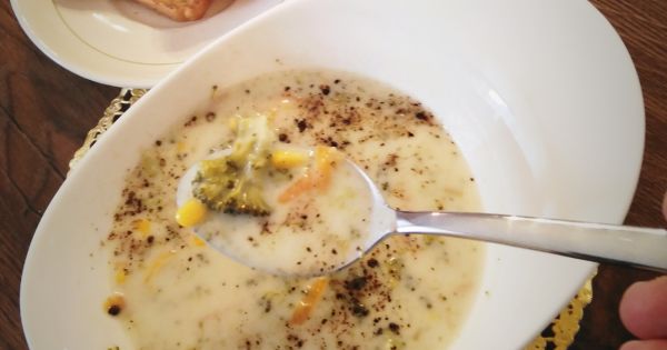 Mısırlı Brokoli Çorbası