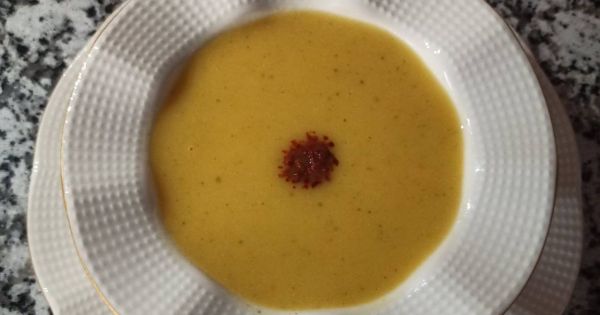 Patatesli Havuçlu Kereviz Çorbası