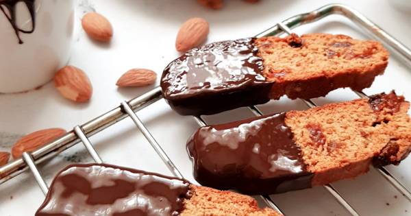 rafine-sekersiz-biscotti-adim