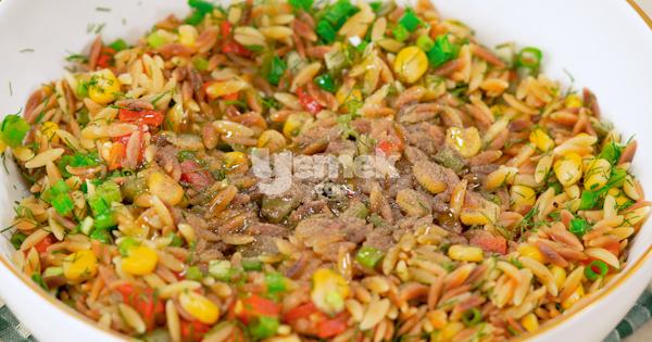 sehriye-salatasi-asama5-yemekcom