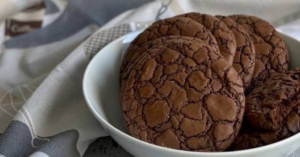 bol-cikolatali-brownie-kurabiye-adim-1