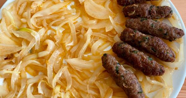sogan-yataginda-parmak-kofte-adim