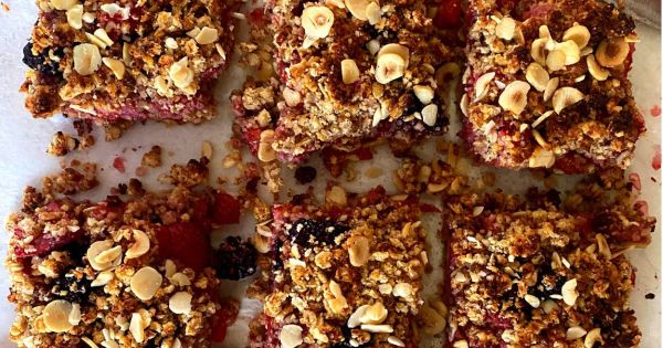 Glutensiz Çilekli Crumble