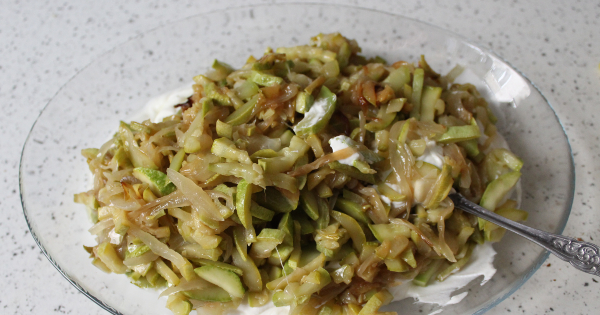 ceviz-soslu-kabak-yogurtlama4