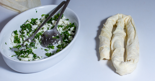 hazir-yufkadan-borek4