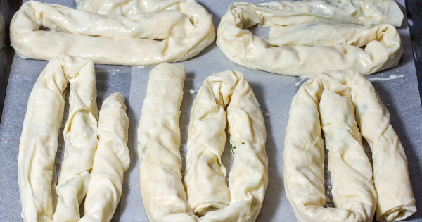 hazir-yufkadan-borek5