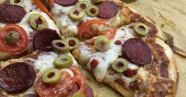Pratik Lavaş Pizza