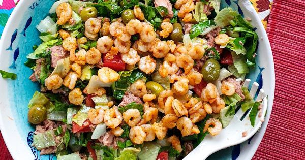 Balıklı Doyurucu Salata